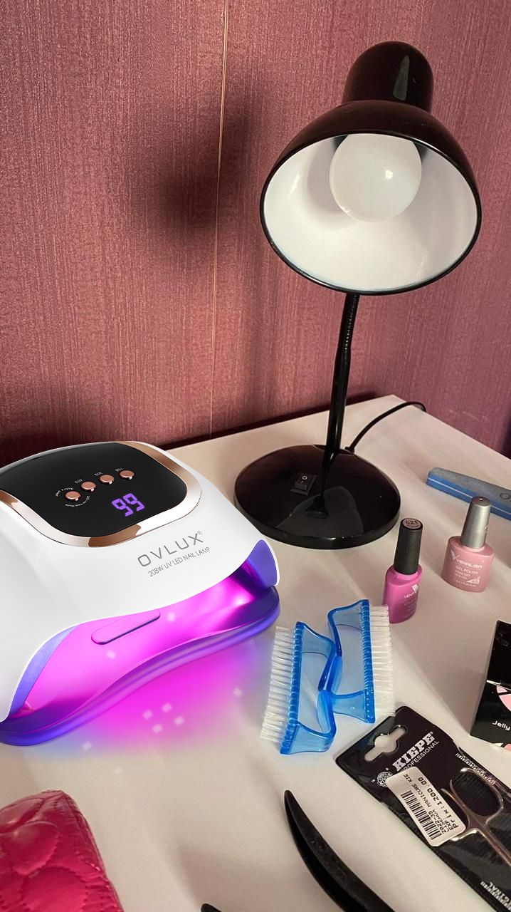 NailLuxe Pro™ – Lampe UV LED Nail Art 2025